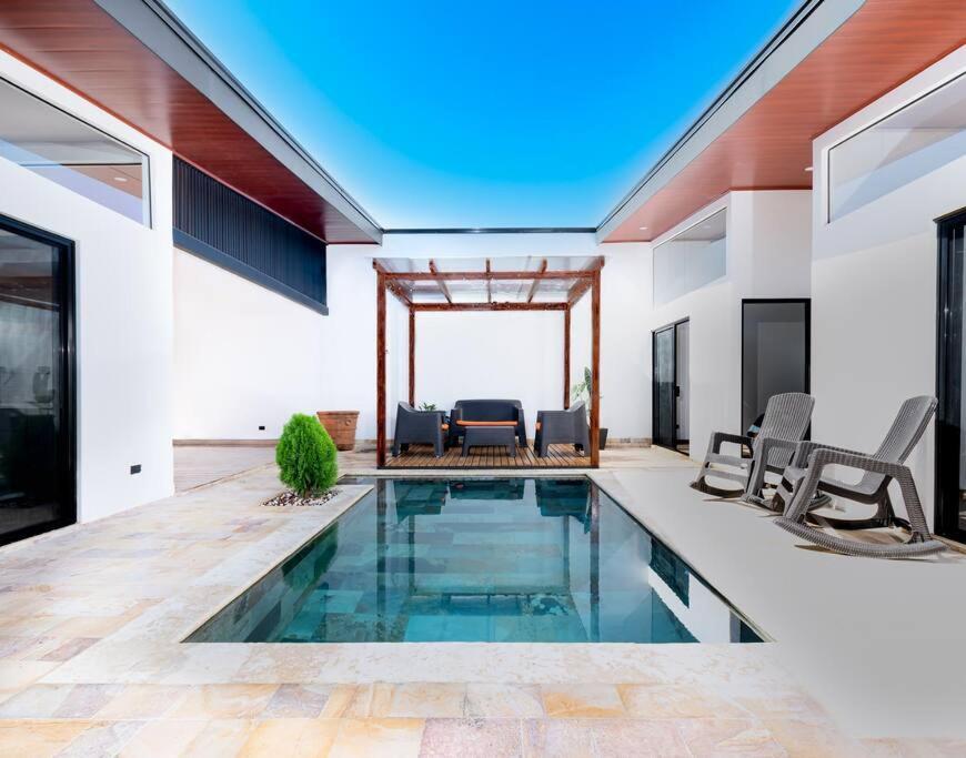 فيلا Casa Coral - Great Location - High Speed Internet أوفيتا المظهر الخارجي الصورة